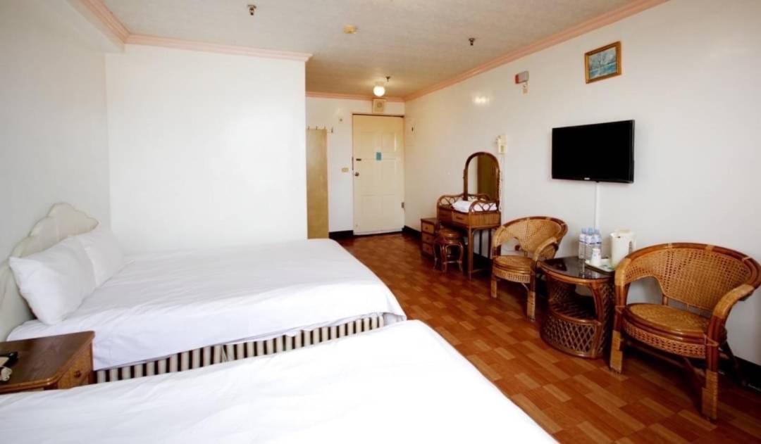 Kenting Maldives Hotspring Hotel Hengchun Exterior photo