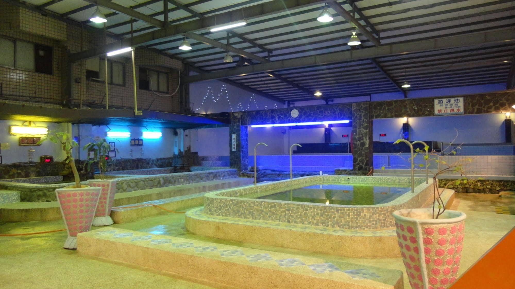 Kenting Maldives Hotspring Hotel Hengchun Exterior photo